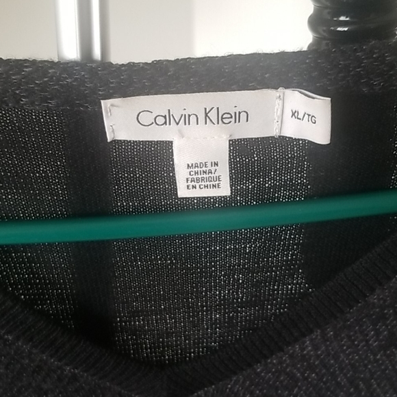 Calvin Klein V neck sweater - Picture 4 of 5